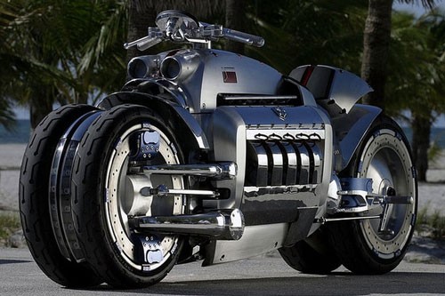 1. Dodge Tomahawk (vận tốc tối đa: 676 km/h).