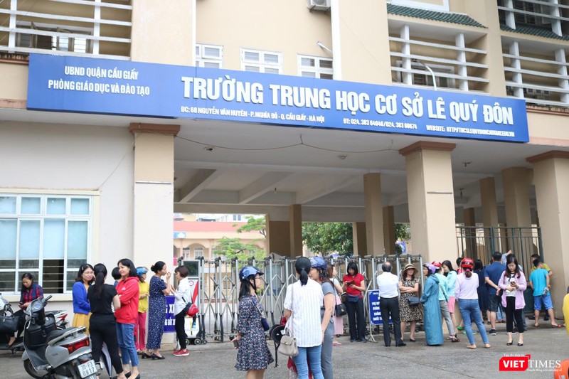 Điểm thi vào lớp 10 tại Trường THCS Lê Quý Đôn. Ảnh: Minh Thúy Điểm thi vào lớp 10 tại Trường THCS Lê Quý Đôn. Ảnh: Minh Thúy