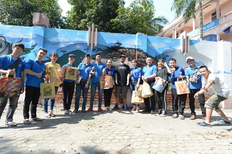 Tại Vinh, chương trình đã nhận được sự ủng hộ nhiệt tình từ các bạn trẻ Tại Vinh, chương trình đã nhận được sự ủng hộ nhiệt tình từ các bạn trẻ