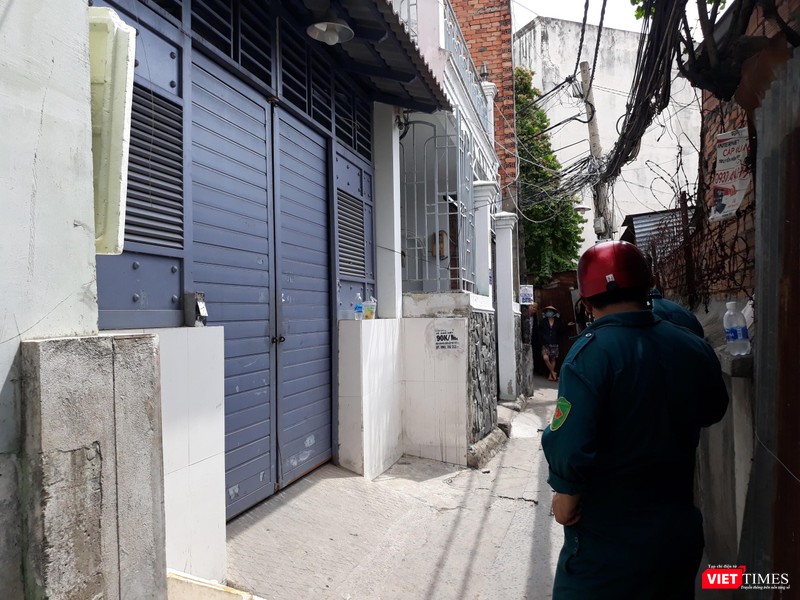 Công an phong tỏa khu nhà trọ - nơi xảy ra vụ việc