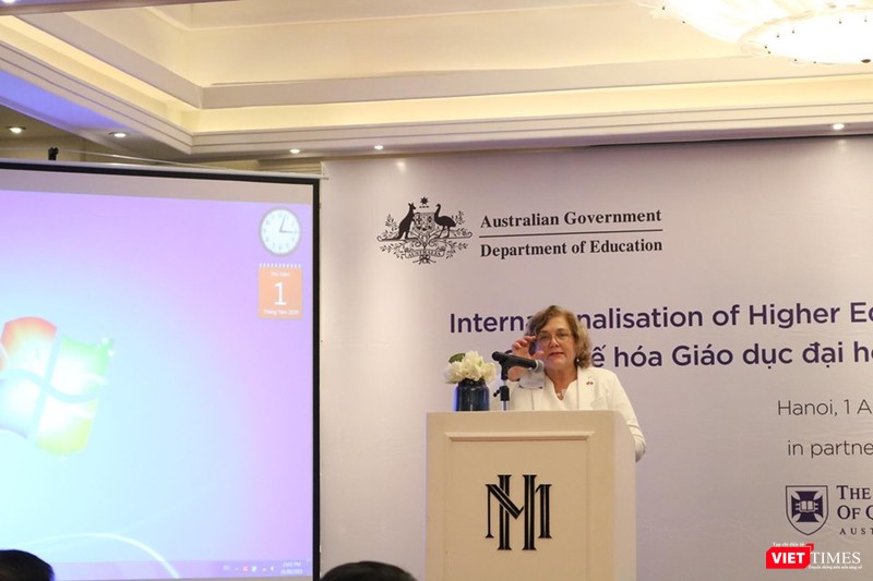 Bà Joana Wood - Tham tán Giáo dục Đại sứ quán Australia