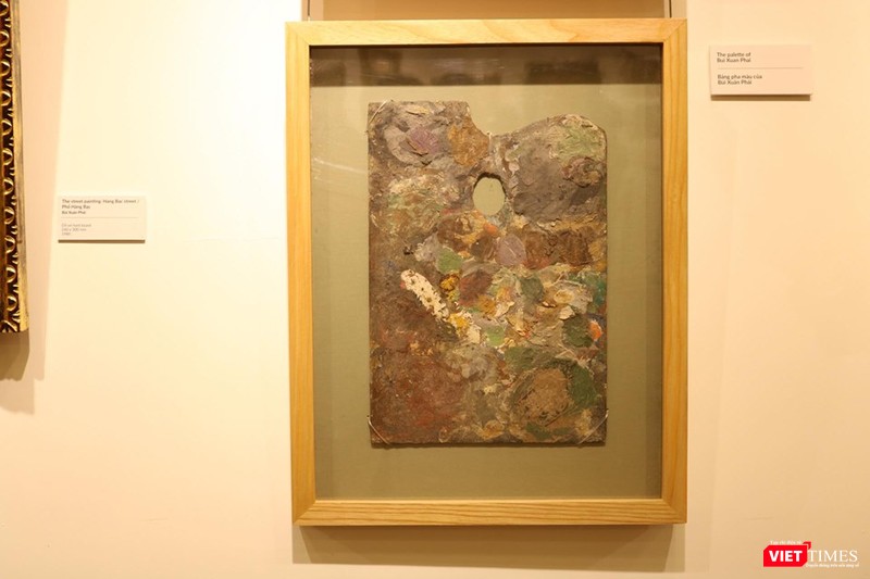 Bảng pha màu của họa sỹ Bùi Xuân Phái Bảng pha màu của họa sỹ Bùi Xuân Phái