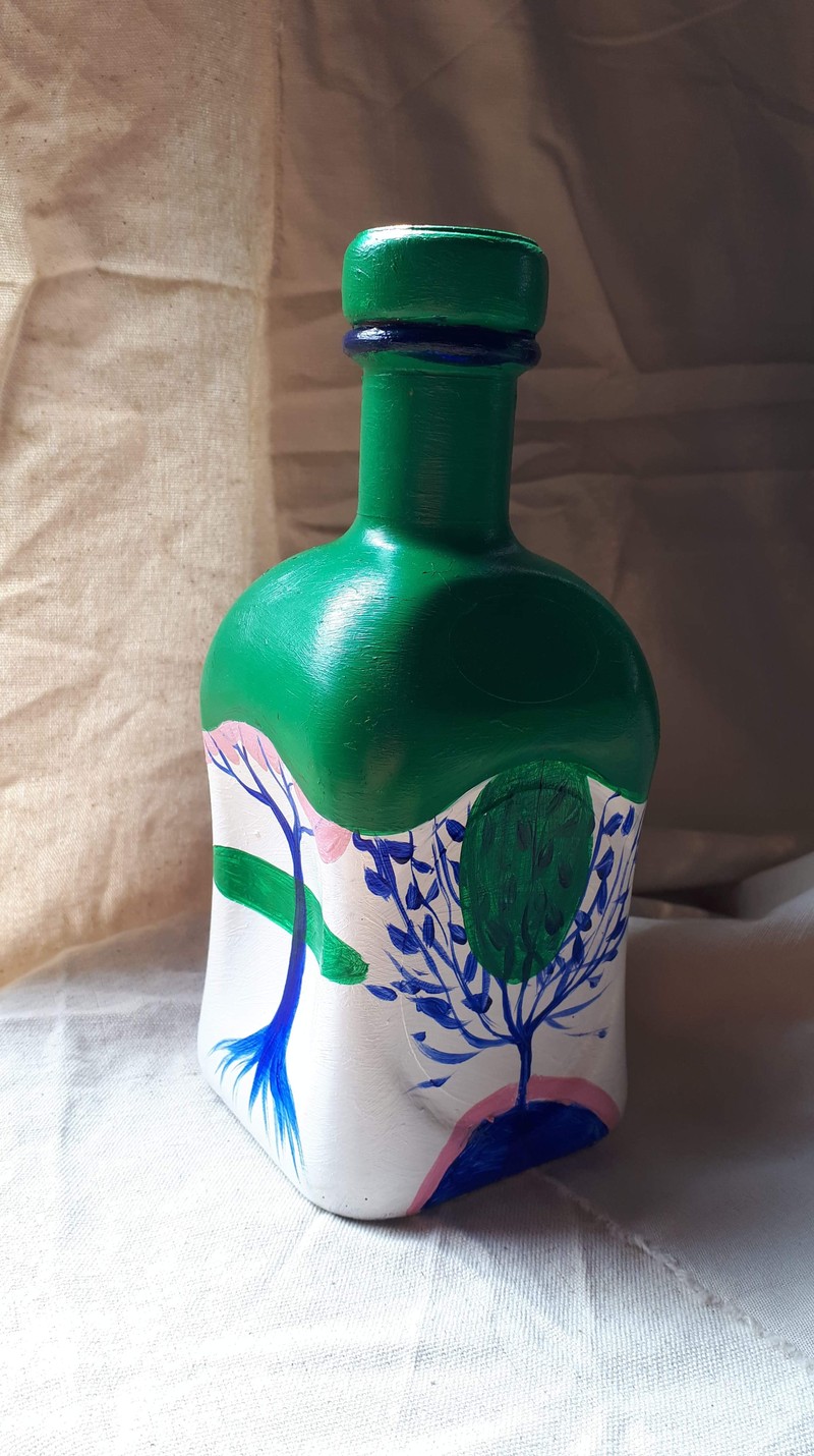 Chai rượu - Họa sĩ Bình Nhi Chai rượu - Họa sĩ Bình Nhi