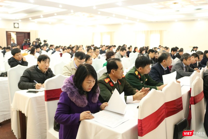 Đại biểu tham dự hội nghị Đại biểu tham dự hội nghị