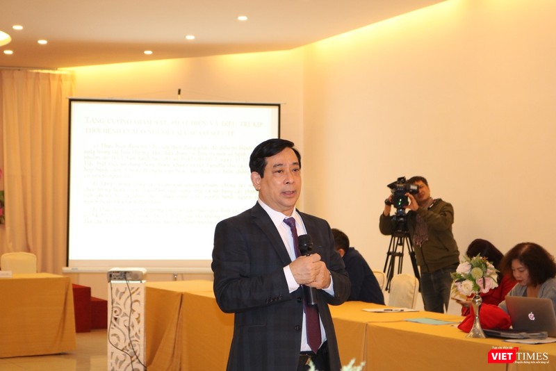 PGS. TS. Lương Ngọc Khuê phát biểu tại hội thảo PGS. TS. Lương Ngọc Khuê phát biểu tại hội thảo