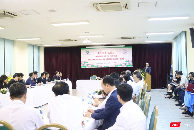 Lễ ký kết thỏa thuận hợp tác toàn diện giữa Bệnh viện Bạch Mai và Trường Đại học Y Hà Nội Lễ ký kết thỏa thuận hợp tác toàn diện giữa Bệnh viện Bạch Mai và Trường Đại học Y Hà Nội