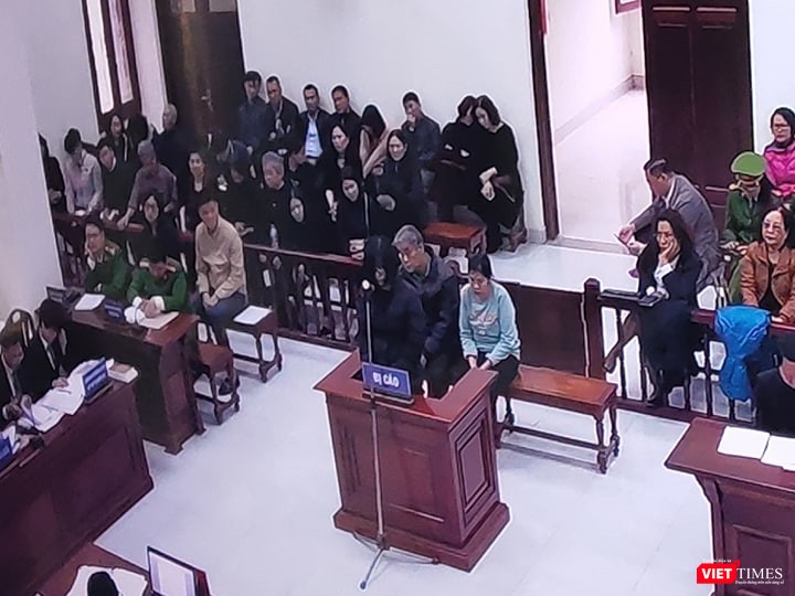 Bị cáo Nguyễn Thị Thủy - giáo viên chủ nhiệm lớp 1 Tokyo Trường Tiểu học quốc tế Gateway. Ảnh: Minh Thúy Bị cáo Nguyễn Thị Thủy - giáo viên chủ nhiệm lớp 1 Tokyo Trường Tiểu học quốc tế Gateway. Ảnh: Minh Thúy