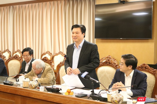 Thứ trưởng Bộ GD&ĐT Nguyễn Hữu Độ. Ảnh: Minh Thúy