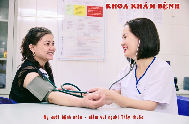 Bệnh nhân đến thăm khám tại khoa Khám bệnh, Bệnh viện. Ảnh: Bệnh viện Xanh Pôn Bệnh nhân đến thăm khám tại khoa Khám bệnh, Bệnh viện. Ảnh: Bệnh viện Xanh Pôn