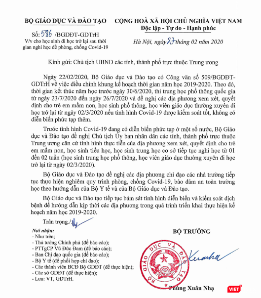 Công văn của Bộ GD&ĐT gửi Chủ tịch UBND các tỉnh, thành về việc cho học sinh đi học trở lại sau thời gian nghỉ học để phòng dịch COVID-19. Ảnh: Minh Thúy Công văn của Bộ GD&ĐT gửi Chủ tịch UBND các tỉnh, thành về việc cho học sinh đi học trở lại sau thời gian nghỉ học để phòng dịch COVID-19. Ảnh: Minh Thúy