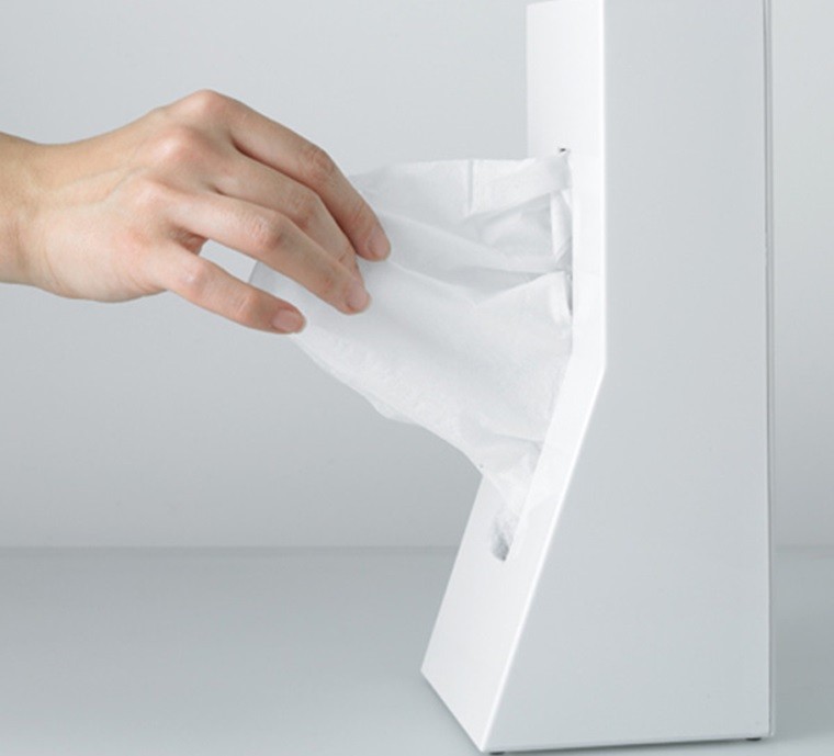 Virus có thể bám trên khăn giấy. Ảnh: Internet