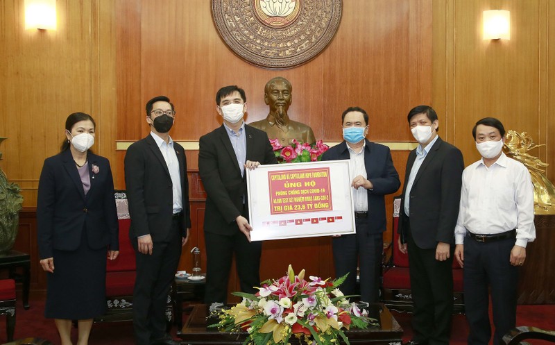 Thêm 3 bệnh nhân liên quan đến bar Buddha khỏi COVID-19, được xuất viện ảnh 3 Bộ Y tế tiếp nhận 40.000 test xét nghiệm nCoV