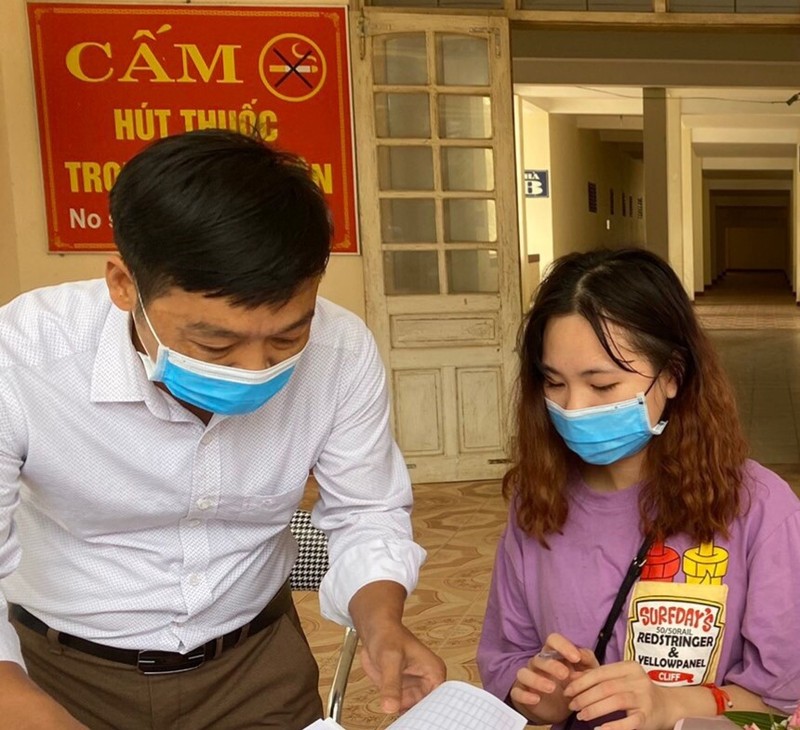 Bệnh nhân 146 trong ngày công bố khỏi bệnh. Ảnh: Phạm Hằng Bệnh nhân 146 trong ngày công bố khỏi bệnh. Ảnh: Phạm Hằng