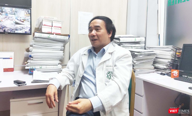 BS. Nguyễn Văn Chi – Trưởng Khoa Cấp cứu A9, Bệnh viện Bạch Mai (Ảnh: Minh Thúy) BS. Nguyễn Văn Chi – Trưởng Khoa Cấp cứu A9, Bệnh viện Bạch Mai (Ảnh: Minh Thúy)