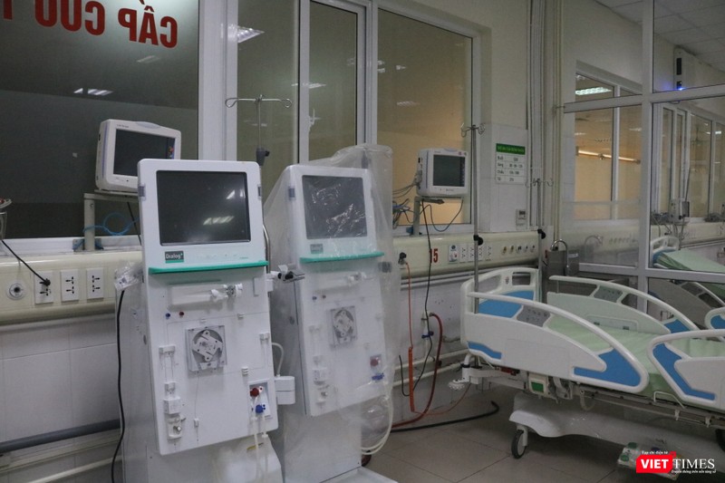 Phòng cách ly, điều trị bệnh nhân mắc COVID-19 được chuẩn bị đầy đủ trang thiết bị hiện đại (Ảnh: Minh Thúy)