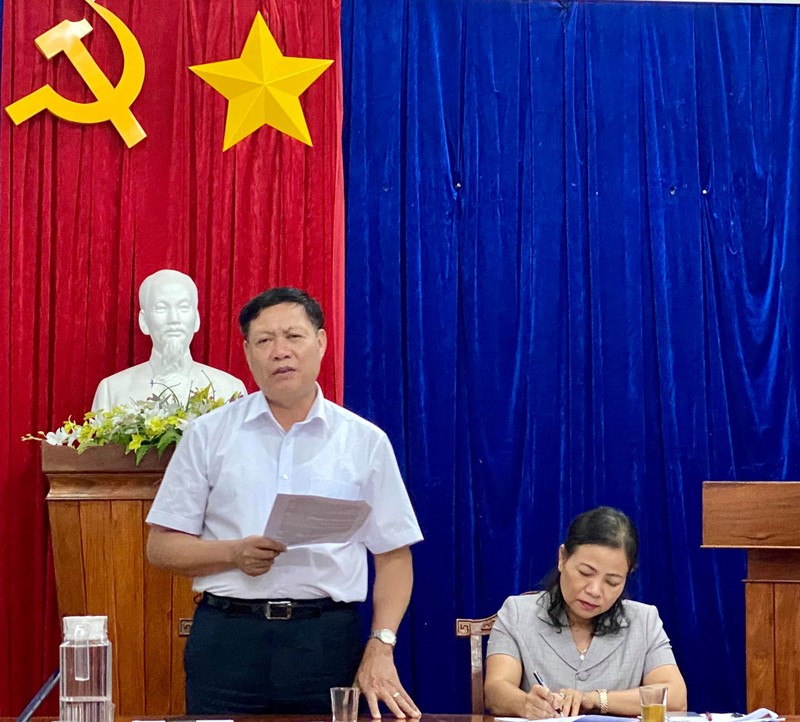 Thứ trưởng Đỗ Xuân Tuyên tại buổi làm việc với UBND tỉnh Kon Tum về công tác phòng, chống dịch bạch hầu (Ảnh: Vũ Mạnh Cường) Thứ trưởng Đỗ Xuân Tuyên tại buổi làm việc với UBND tỉnh Kon Tum về công tác phòng, chống dịch bạch hầu (Ảnh: Vũ Mạnh Cường)