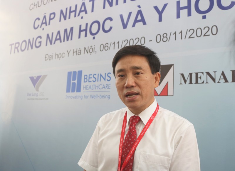 Theo ông Hưng, sắp tới Trường Đại học Y Hà Nội sẽ đề nghị Bộ Y tế để đưa ra hướng dẫn thành lập chuyên ngành nam học và sức khoẻ sinh sản nam giới (Ảnh: Minh Thuý)