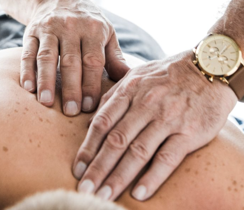 Massage đúng cách (Ảnh: Brightside) Massage đúng cách (Ảnh: Brightside)