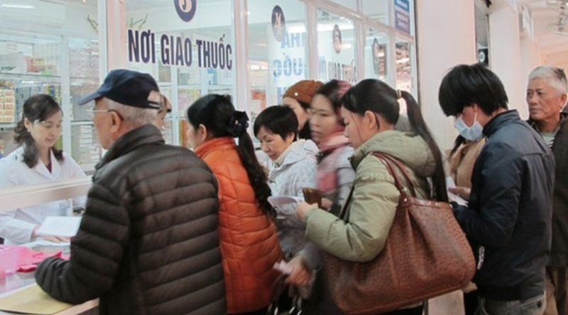 Tình trạng quá tải bệnh viện luôn là vấn đề nhức nhối của ngành Y tế (Ảnh minh hoạ)