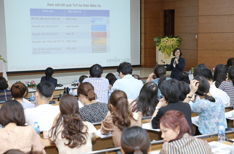 TS.BS Nguyễn Thị Ngọc Lan chia sẻ kinh nghiệmtriển khai và thực hiện phác đồ 0/1h hs-cTnT