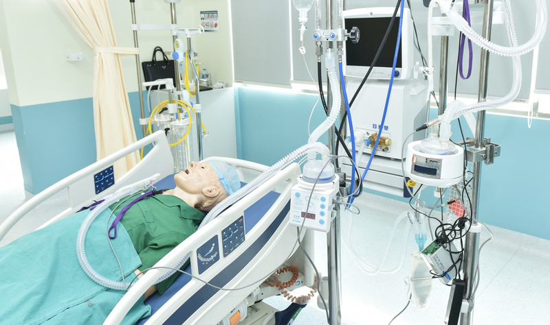 Máy oxy dòng cao được thử nghiệm tại bệnh viện (Ảnh - BVCC)