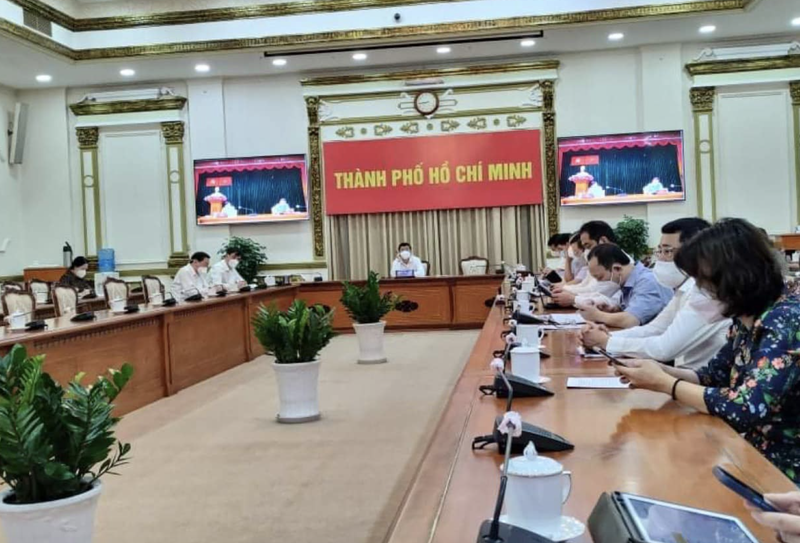 Toàn cảnh cuộc họp của Bộ trưởng Bộ Y tế Nguyễn Thanh Long tại buổi làm việc với Thành uỷ, UBND TP. HCM (Ảnh - BYT)