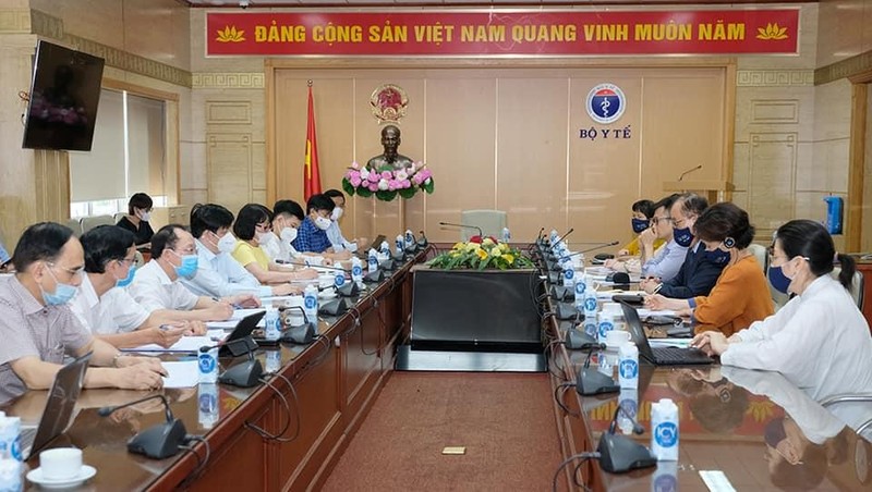 Bộ trưởng Bộ Y tế Nguyễn Thanh Long làm việc với WHO tại Việt Nam bàn về các biện pháp ứng phó với dịch COVID-19 (Ảnh - Trần Minh) Bộ trưởng Bộ Y tế Nguyễn Thanh Long làm việc với WHO tại Việt Nam bàn về các biện pháp ứng phó với dịch COVID-19 (Ảnh - Trần Minh)