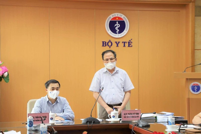 GS. TS. Trương Việt Dũng - Chủ tịch Hội đồng Đạo đức trong nghiên cứu Y Sinh học Quốc gia - phát biểu (Ảnh - Nguyễn Nhiên)