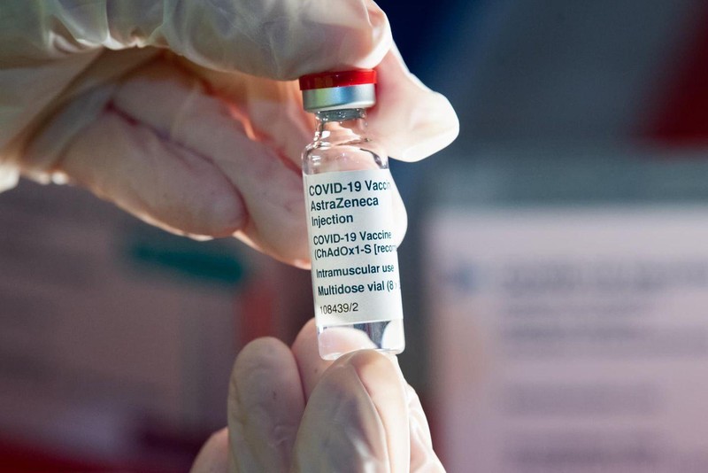 Cận cảnh lọ vaccine phòng COVID-19 của AstraZeneca (Ảnh - BYT) Cận cảnh lọ vaccine phòng COVID-19 của AstraZeneca (Ảnh - BYT)