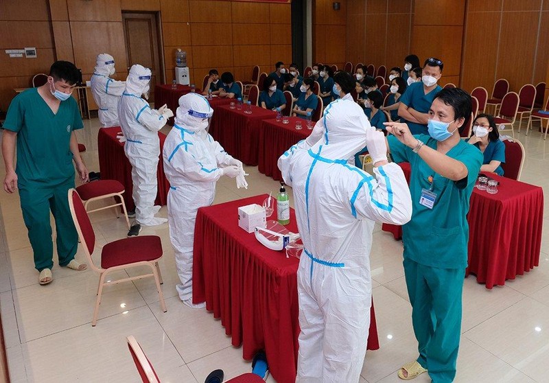 Các bác sĩ của Bệnh viện Tai Mũi Họng Trung ương tập huấn phòng, chống dịch COVID-19 (Ảnh - BVCC) Các bác sĩ của Bệnh viện Tai Mũi Họng Trung ương tập huấn phòng, chống dịch COVID-19 (Ảnh - BVCC)