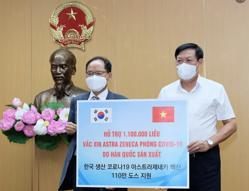 Đại sứ Hàn Quốc tại Việt Nam hỗ trợ 1,1 triệu liều vaccine cho Việt Nam (Ảnh - Trần Minh) Đại sứ Hàn Quốc tại Việt Nam hỗ trợ 1,1 triệu liều vaccine cho Việt Nam (Ảnh - Trần Minh)