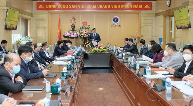 Bộ trưởng Bộ Y tế Nguyễn Thanh Long phát biểu tại lễ trao quyết định (Ảnh: Trần Minh)