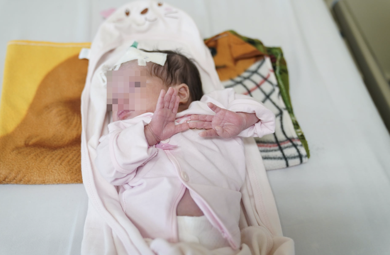 Sau phẫu thuật, sức khoẻ bé dần hồi phục (Ảnh - BVCC) Sau phẫu thuật, sức khoẻ bé dần hồi phục (Ảnh - BVCC)