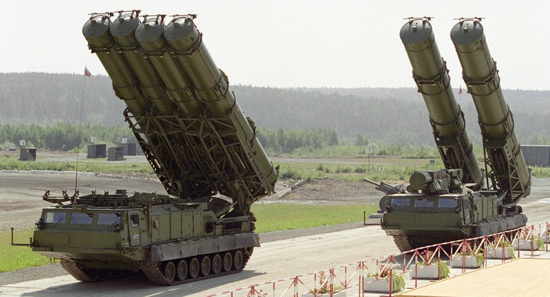 Đụng độ ở Syria, tiếng trống trận giữa Israel-Iran ngày càng lớn ảnh 3 Hệ thống tên lửa S-300 do Nga chế tạo.