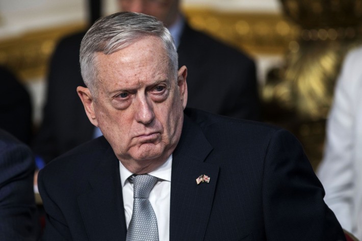 Liên quân Mỹ phóng tên lửa "đánh hội đồng" Syria: Rút cũng dở, ở không thắng ảnh 2 Liên quân Mỹ phóng tên lửa "đánh hội đồng" Syria: Rút cũng dở, ở không thắng ảnh 2