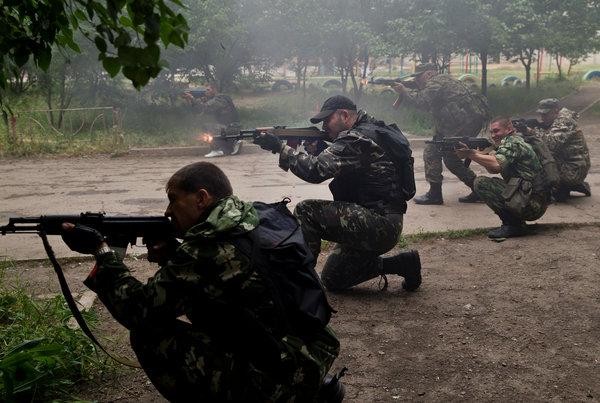Lực lượng ly khai tác chiến tại Donbass. Lực lượng ly khai tác chiến tại Donbass.