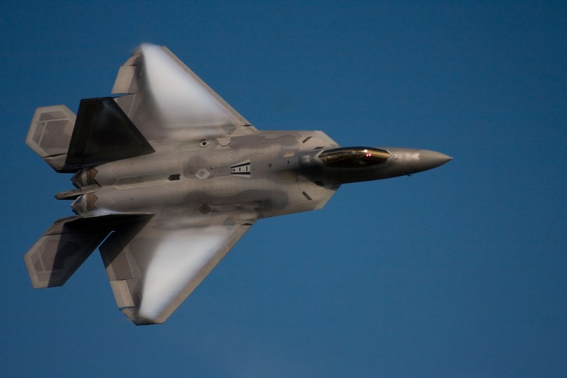 Máy bay tàng hình F-22 của quân đội Mỹ. Máy bay tàng hình F-22 của quân đội Mỹ.