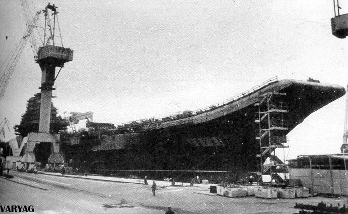 Năm 1998, Trung Quốc mua lại tàu Varyag từ Ukraine với giá 20 triệu USD.