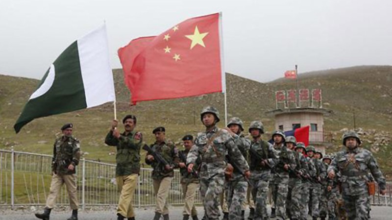 Trung Quốc xây dựng cơ sở hạ tầng và boong-ke cho Pakistan dọc biên giới Ấn Độ. Trung Quốc xây dựng cơ sở hạ tầng và boong-ke cho Pakistan dọc biên giới Ấn Độ.