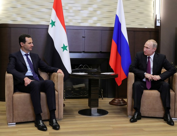 Tháng 9.2015, tổng thống Nga Putin đã quyết định can thiệp vào Syria để cứu chính quyền của ông Assad. Trung Đông là nơi mà Nga luôn coi là nơi nằm trong phạm vi ảnh hưởng của mình.