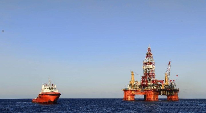 Năm 2014, Trung Quốc đã hạ đặt trái phép dàn khoan Hải Dương 981 vào khu vực thềm lục địa và vùng đặc quyền kinh tế của Việt Nam một cách phi pháp. Năm 2014, Trung Quốc đã hạ đặt trái phép dàn khoan Hải Dương 981 vào khu vực thềm lục địa và vùng đặc quyền kinh tế của Việt Nam một cách phi pháp.