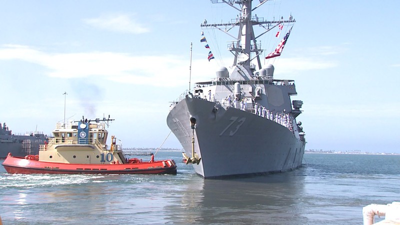 Tàu khu trục USS Decatur. Tàu khu trục USS Decatur.