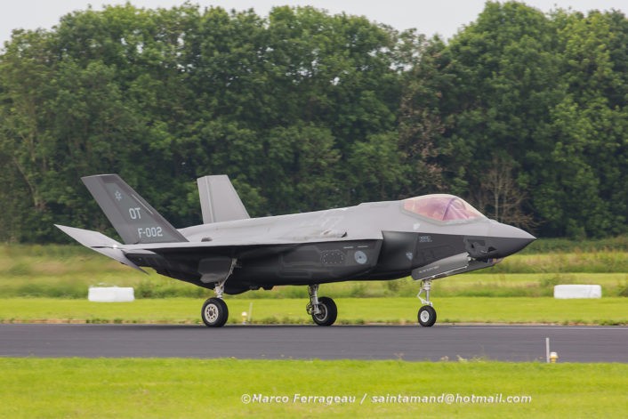 Tiêm kích F-35.