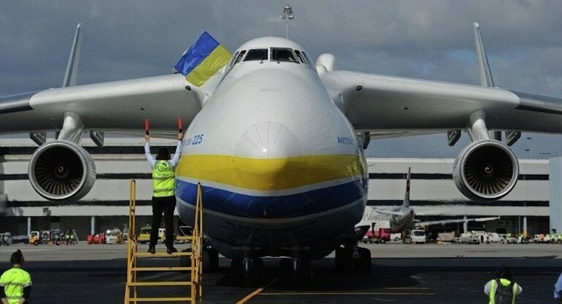 Siêu vận lớn nhất thế giới An-225.