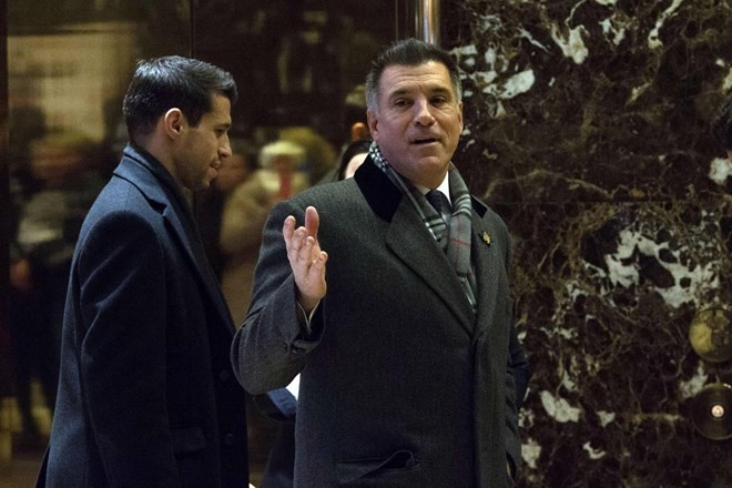 Ông Vincent Viola.