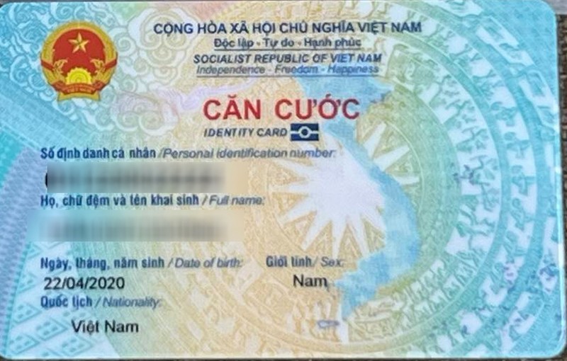 Căn cước cho trẻ dưới 6 tuổi sẽ không có ảnh khuôn mặt, chỉ có các thông tin như hình quốc huy, họ, tên khai sinh. Anh 1 (1).jpg