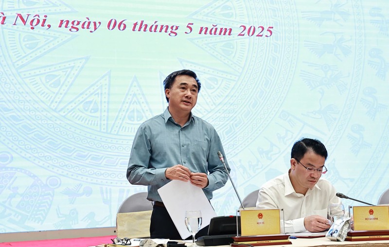 Thứ trưởng Bộ Y tế Trần Văn Thuấn. Anh 1.jpeg