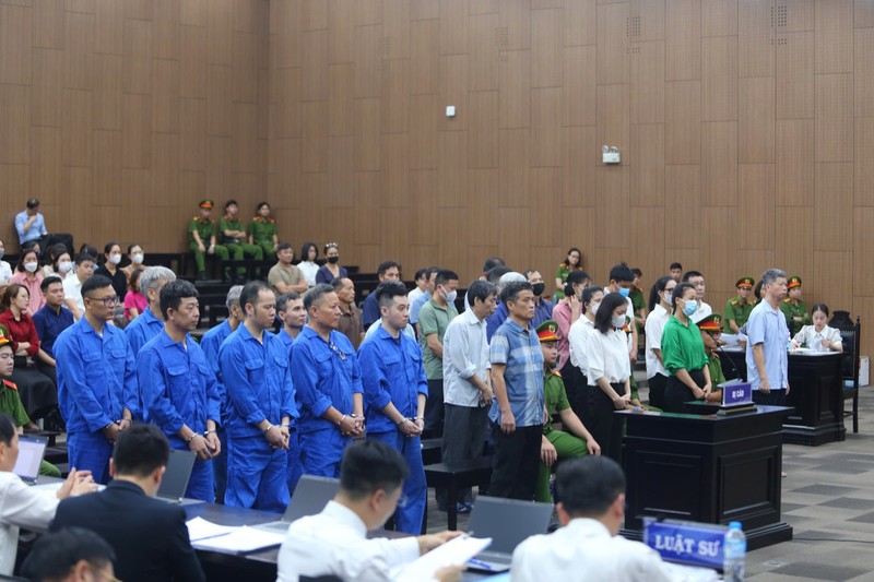 Các bị cáo tại phiên tòa. Ảnh: N.H. Anh 1.jpeg