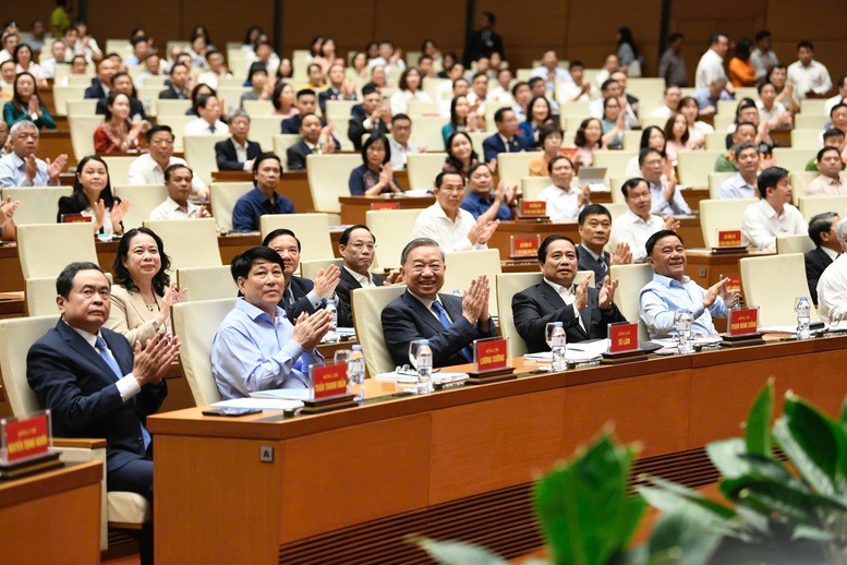 Lãnh đạo Đảng, Nhà nước, Quốc hội dự hội nghị. Ảnh: VGP. Anh 1.jpg