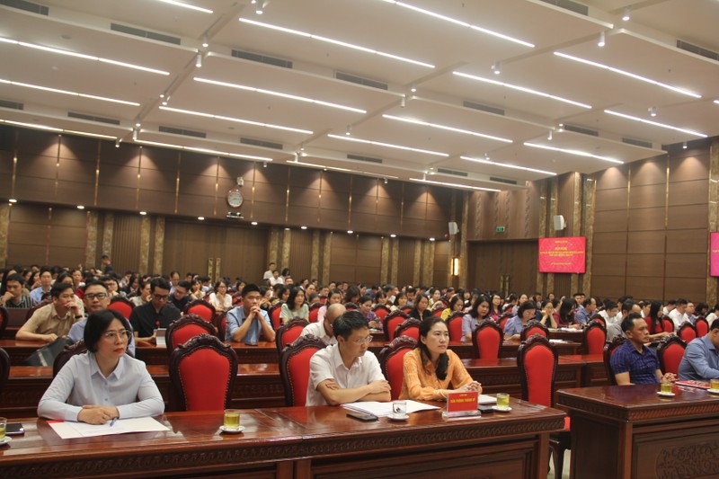 Các đại biểu dự hội nghị tập huấn tại Hội trường Thành ủy Hà Nội. Ảnh: Quỳnh An. IMG_2853.JPG